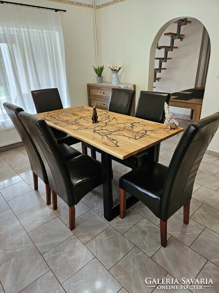 Solid oak-epoxy dining table with a unique pattern