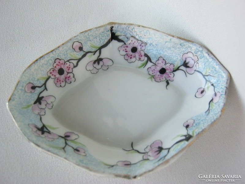 Hüttl tivadar aquincumi porcelain bowl