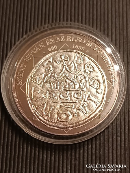 A magyar nemzet pénzérméi Szent István és az első magyar pénz 997-1038 .999 ezüst