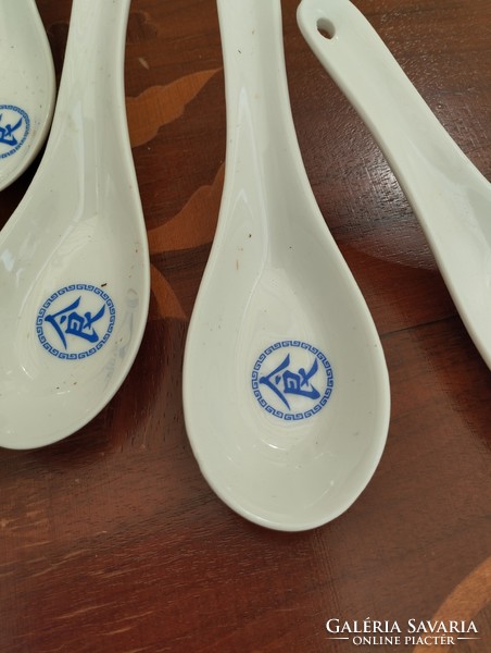 Chinese porcelain spoons / 4 pcs /
