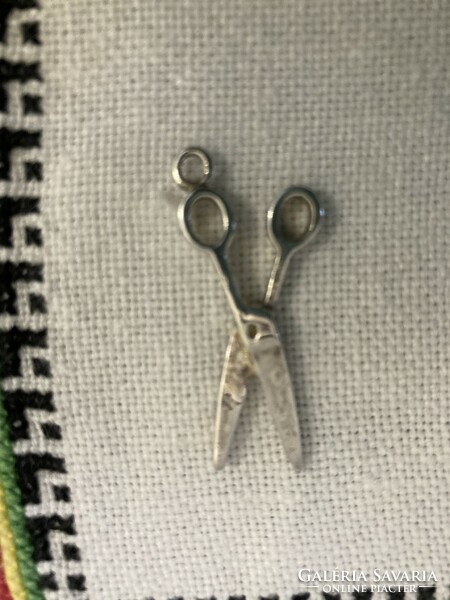 Antique 925 silver tailor's scissors pendant