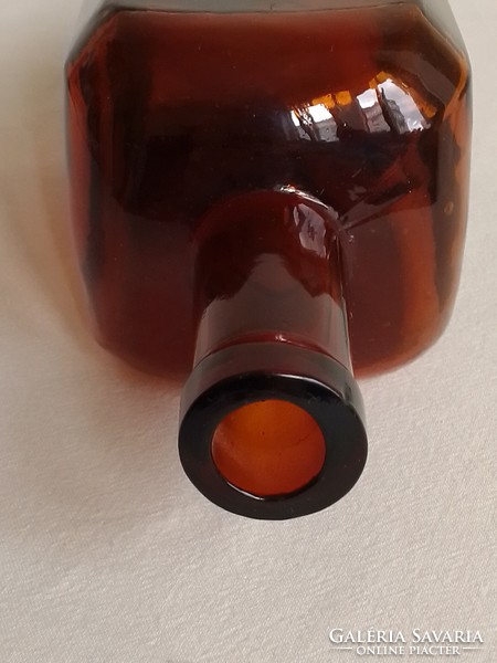 Antik régi borostyán barna szögletes likőrös vagy gyógyszeres patika üveg palack hibátlan 19 cm