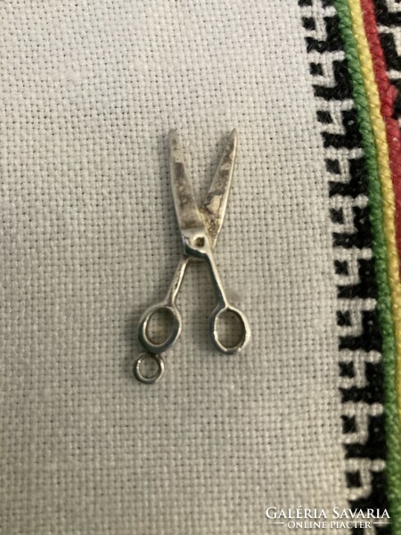 Antique 925 silver tailor's scissors pendant