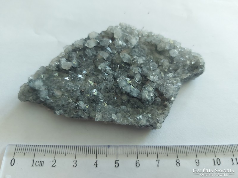 Quartz crystal - 579