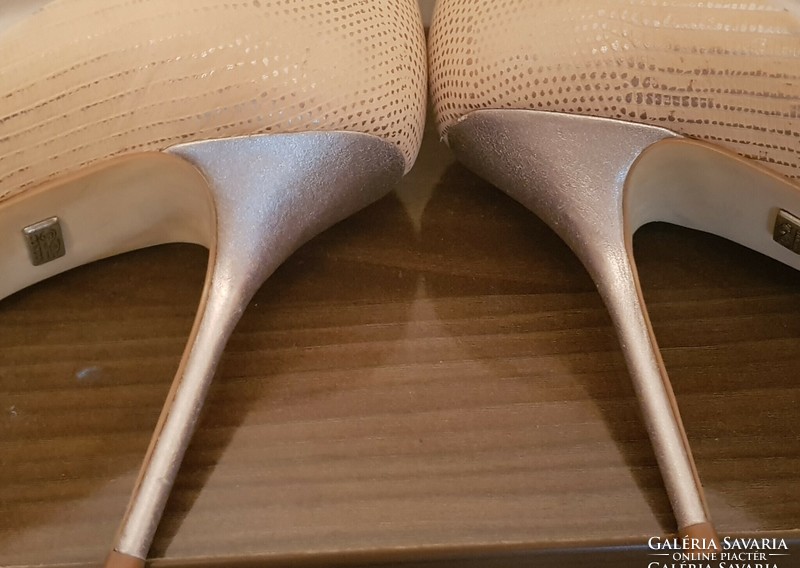 Buffalo London size 41 beige-silver women's shoes