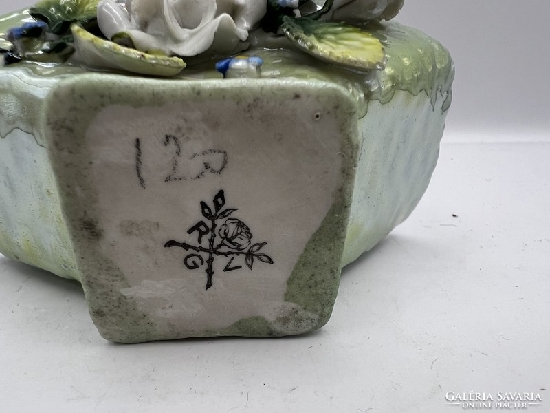 Old porcelain basket with luster glaze, 8 x 9 x 5 cm. 4972