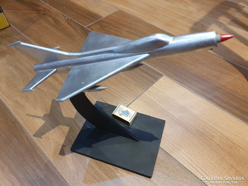 Retro Soviet large-scale fighter plane model made of solid metal socialist real cooper