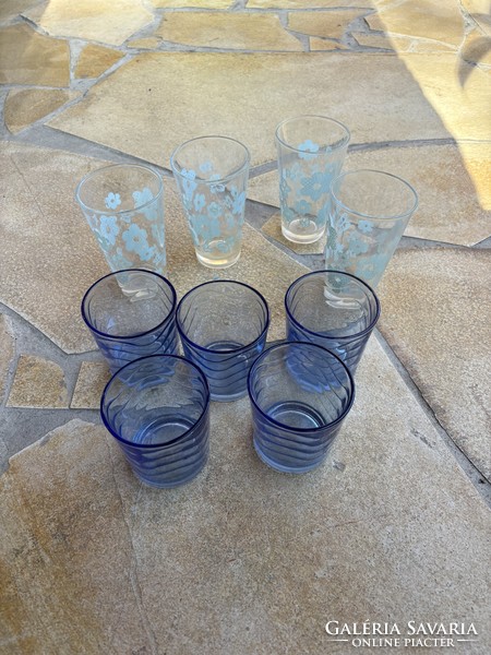 Üveg vizes poharak pohár kék mintás