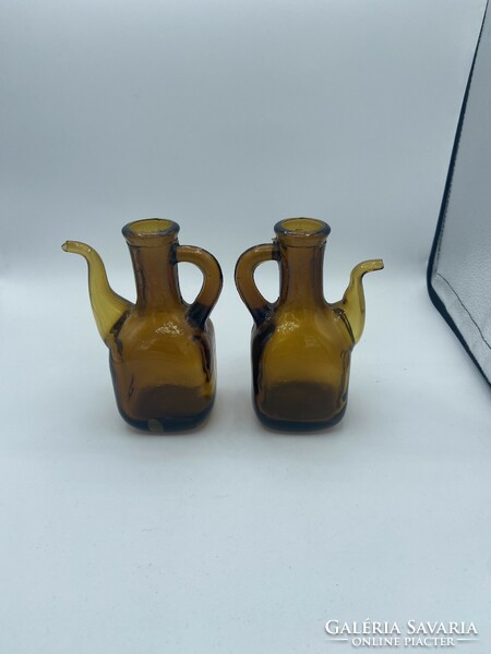 Antik Borostyán színű olaj kiöntő üveg pár!