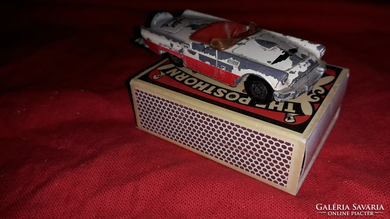 1982. MATCHBOX - MACAU - 1957 - s THUNDERBIRD cabrio - fém kisautó 1:64 a képek szerint