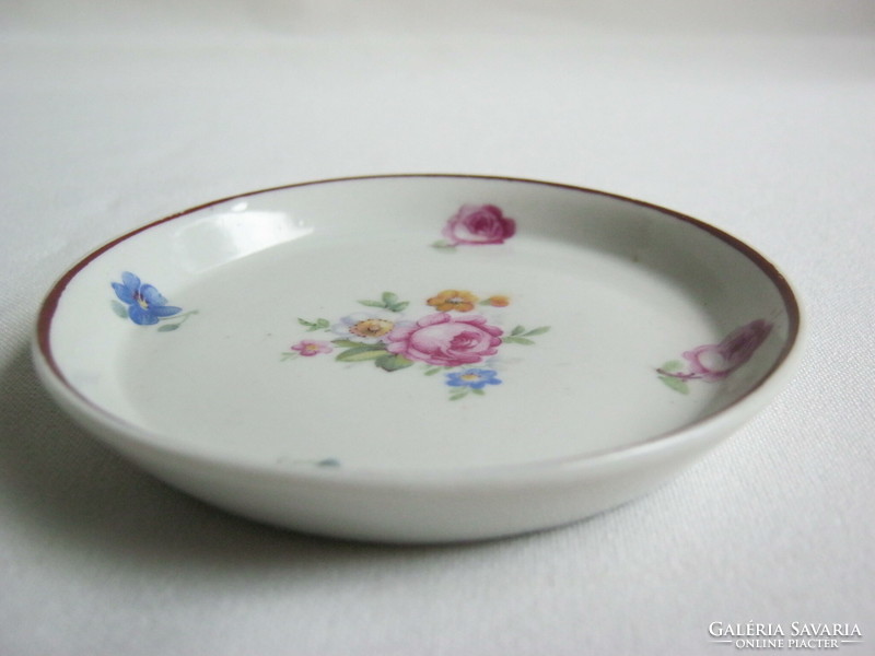Old sealed raven porcelain bowl