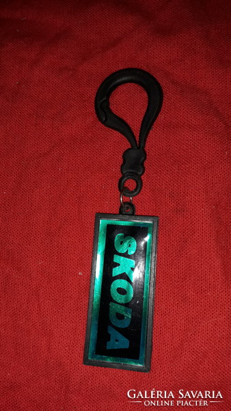 Retro traffic shop Skoda car plastic prismatic key holder, double-sided, as shown in the pictures