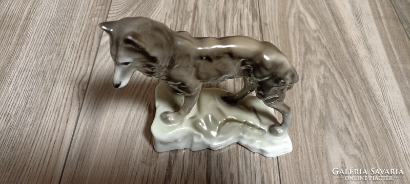 Hollóházi porcelán farkas
