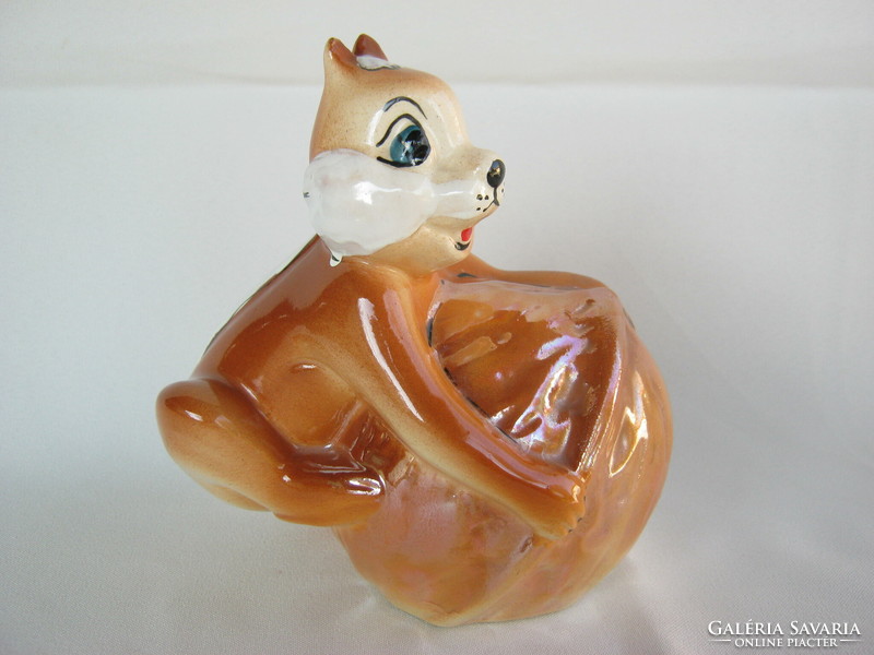 Ceramic squirrel with nuts