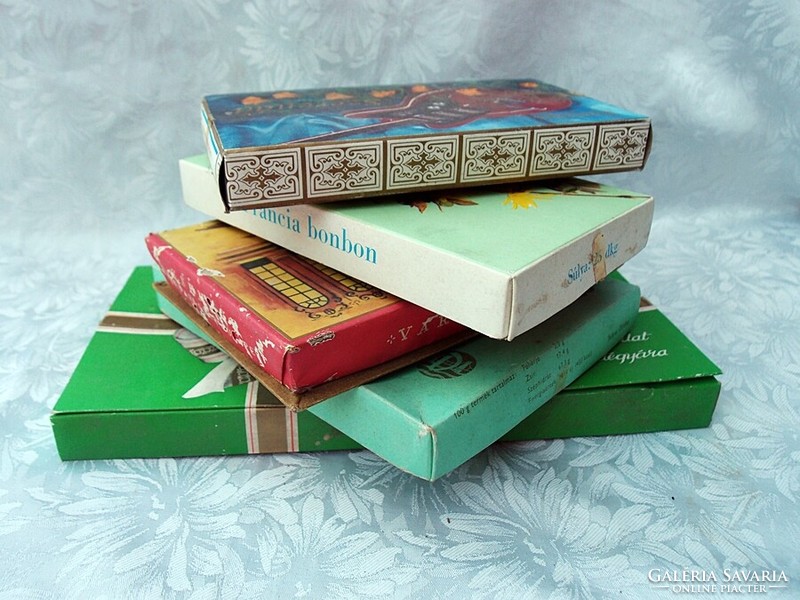 5 retro chocolate boxes