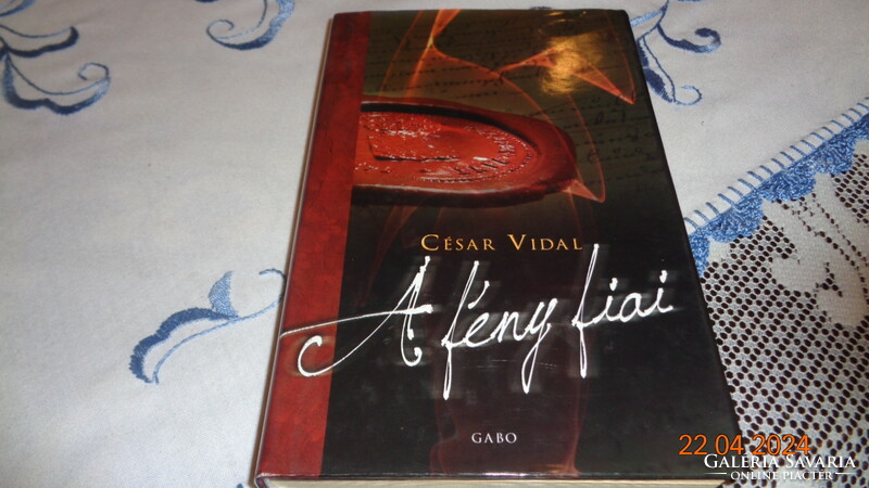 A fény fiai  írta Cezar Vidal , Új állapot