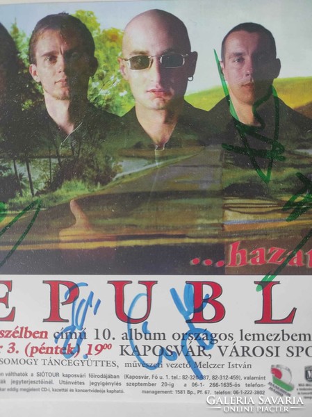Photo signed by the band Republic