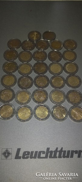 2 eurós érmék 32 db 32.000 ft - ért
