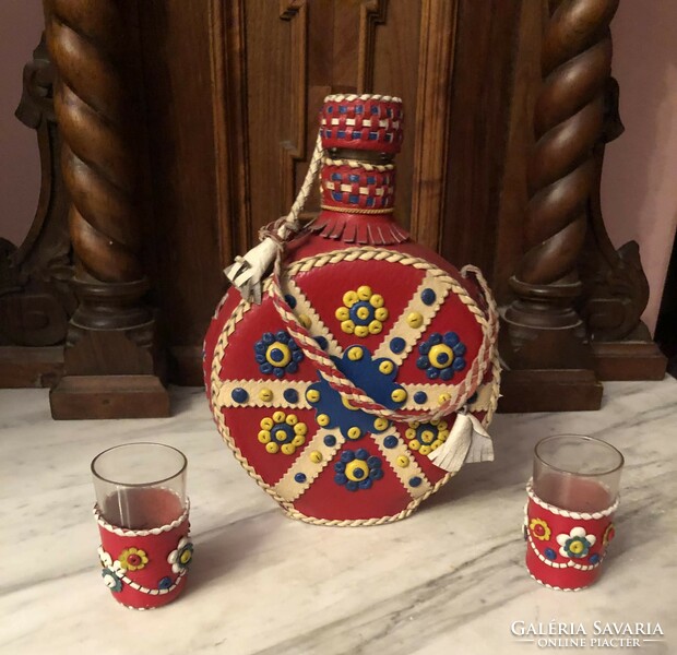 Retro leather-covered pálinka butykos with 2 cups