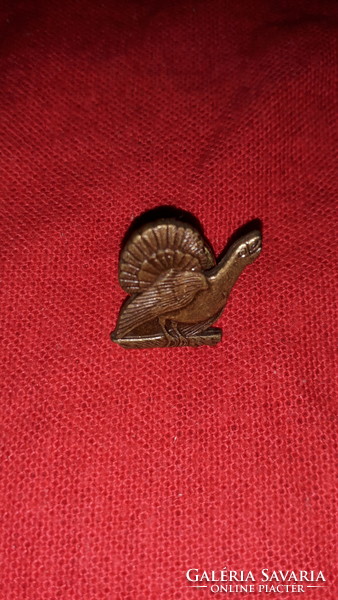 Old very nice copper hunting hat, pheasant collar button badge as shown in the pictures