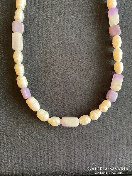 New! Unique necklace made using freshwater cultured pearls and real amethysts.