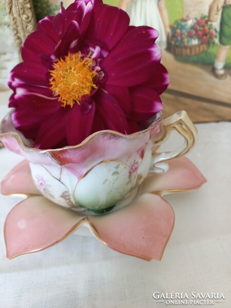 Prussia csésze virág alakú alátéttel- sérült