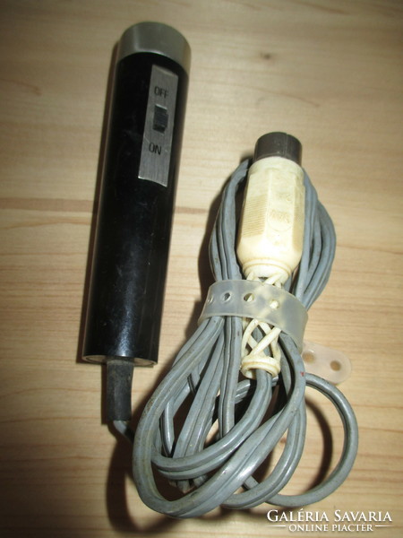 Old beag microphone with din connector