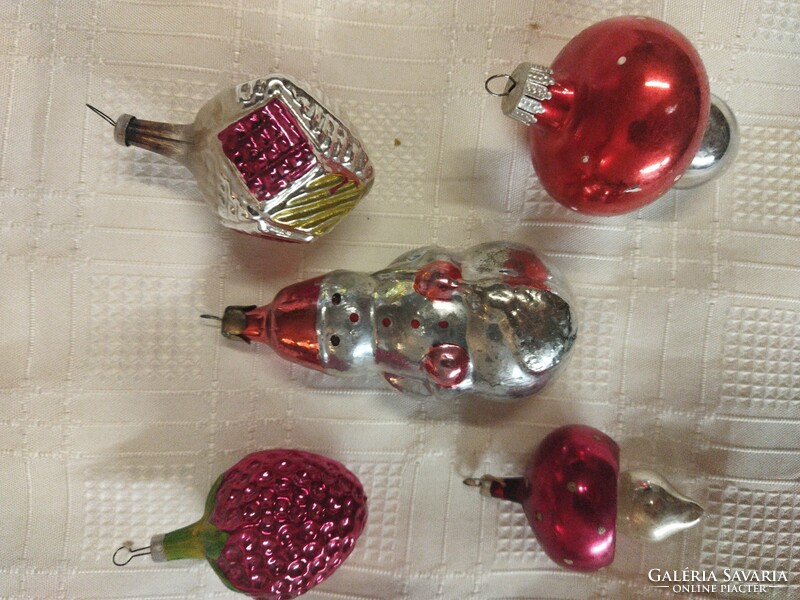 Glass Christmas tree decorations