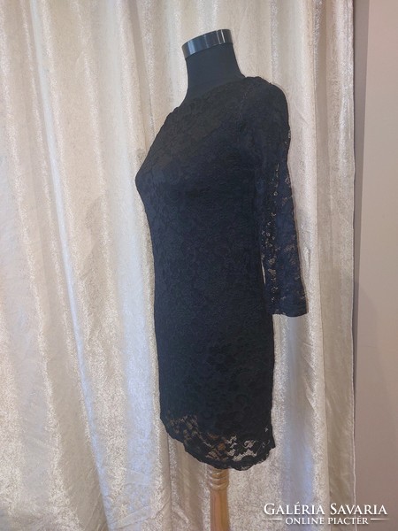 New Look fekete elasztikus csipke ruha M-es. Mell:40-55cm.