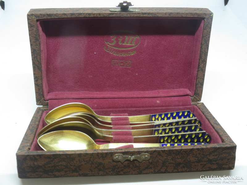 6 gold-plated silver Soviet teaspoons in a box