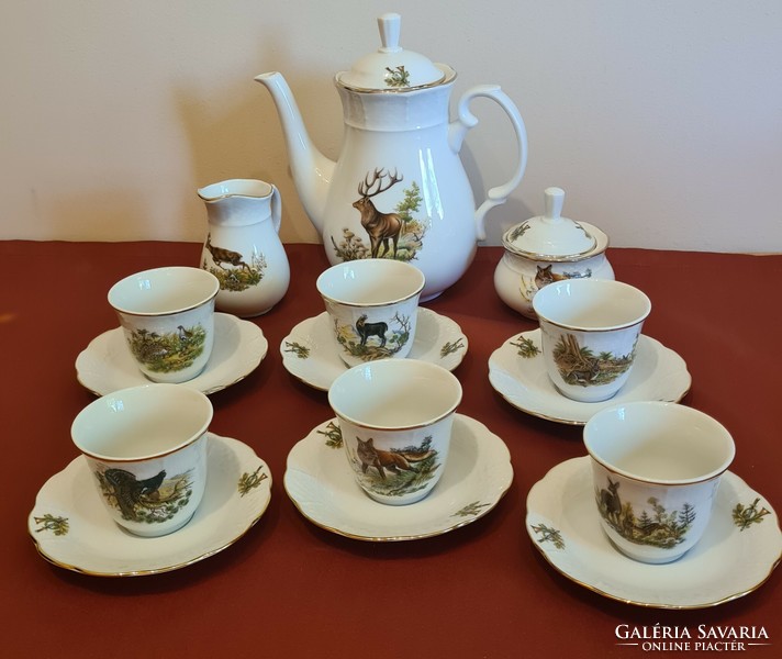 Porcelain coffee set with a hunting motif, remaining wild, with forest animals