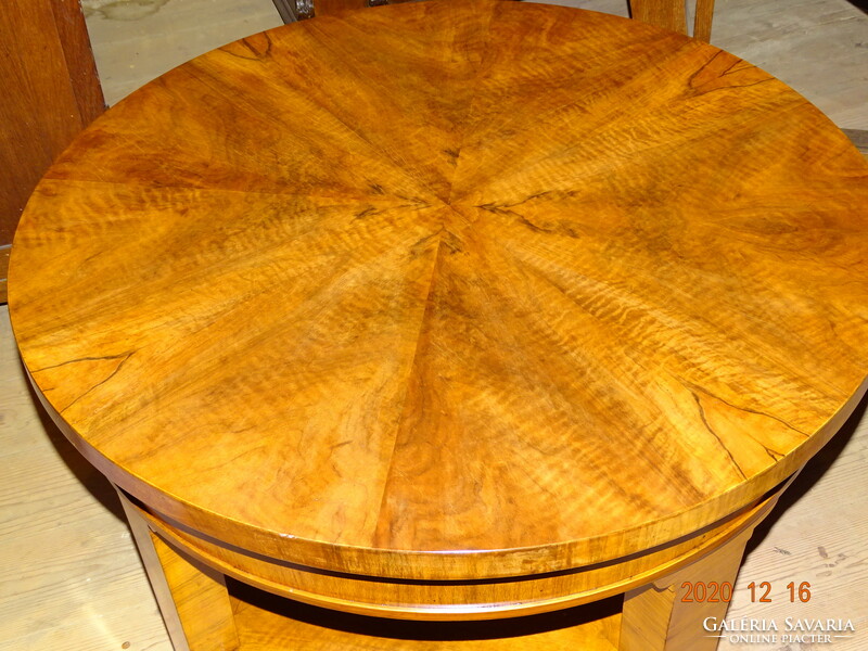 Antique art deco round salon table