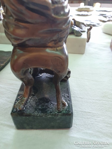Miklós Melocco (1935- ): bronze sculpture. Very nicely done. 15 cm high. With a marble base.