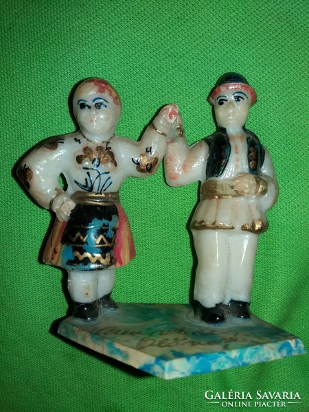 Antique Transylvania - Romania travel souvenir pair of plastic figurines from the souvenir shop 12 x 10 cm according to the pictures