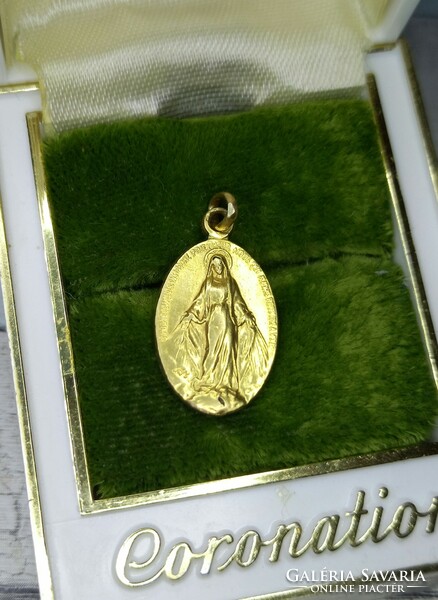 14K gold-plated pendant