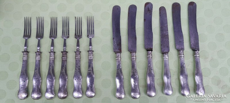 Antik ezüst nyelű 6 villa és kés