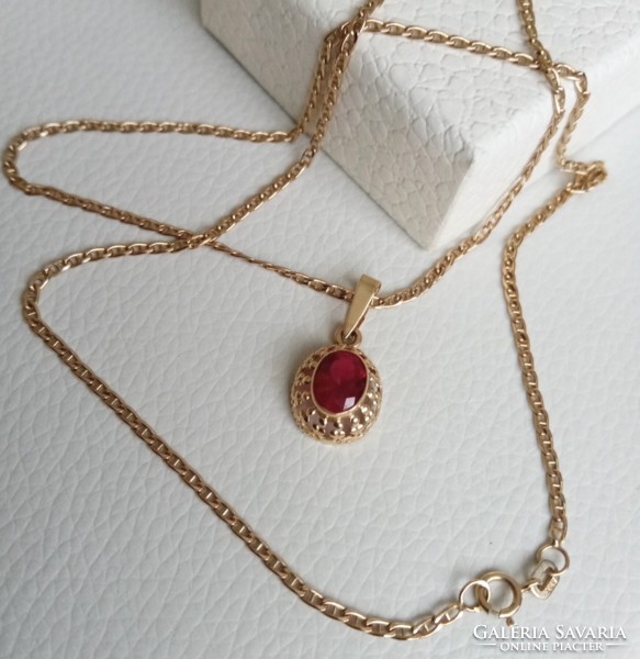 14K gold chain and beautiful burgundy stone pendant