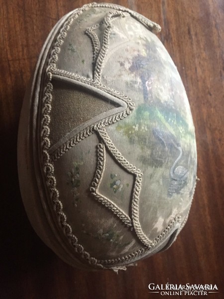 Régi, antik selyem, nagyobb méretű húsvéti papír tojás