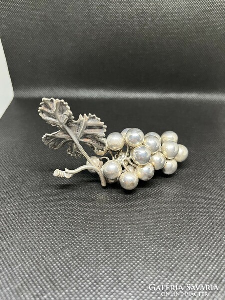 Silver miniature grapes
