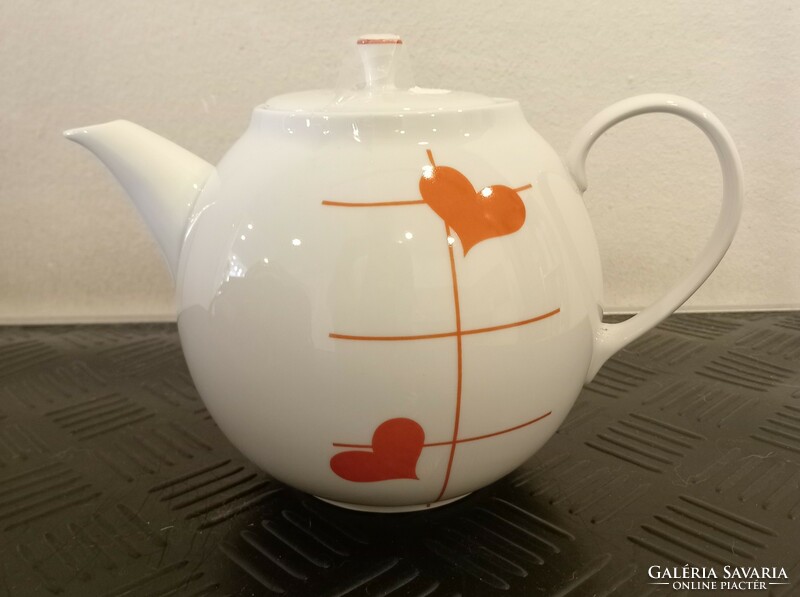 Alföldi heart shaped teapot