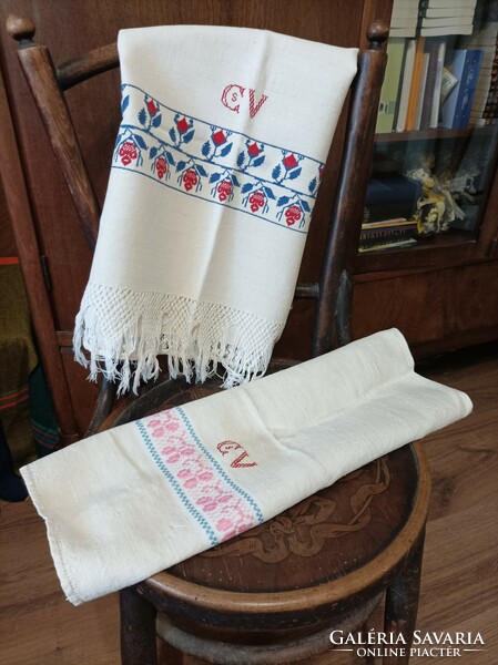Csv monogrammed folk textile towel pair