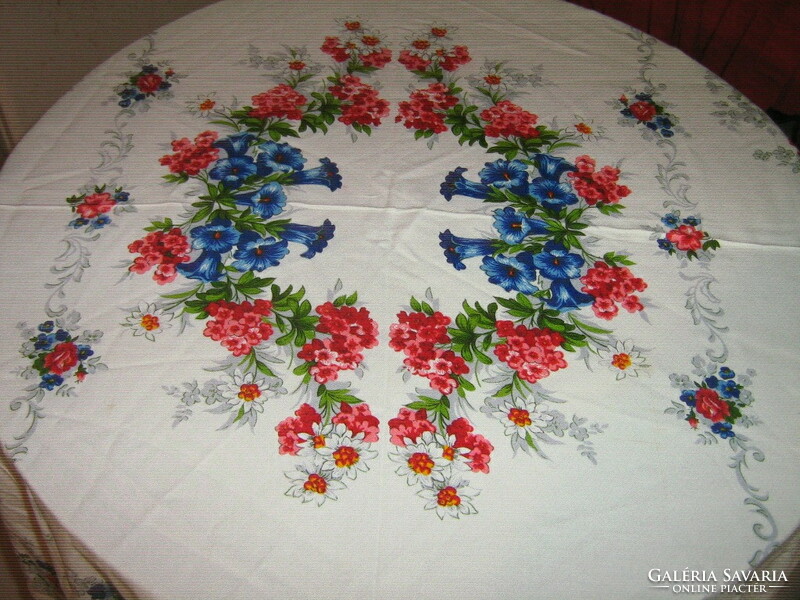 Beautiful vintage style floral tablecloth