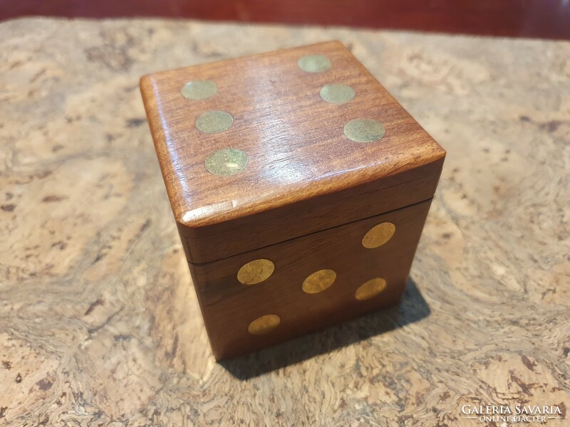 Quality demanding wooden and copper cube poker dice