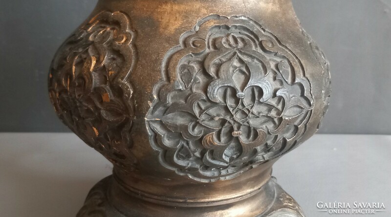 Antique Japanese table lamp with dragon lizard body. Negotiable!