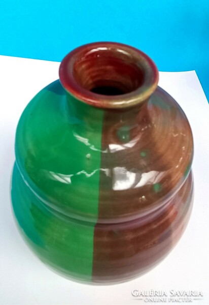 Körte formájú Apáti váza zöld és piros