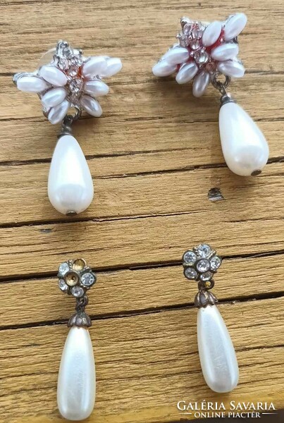 Pair of vintage pearl earrings