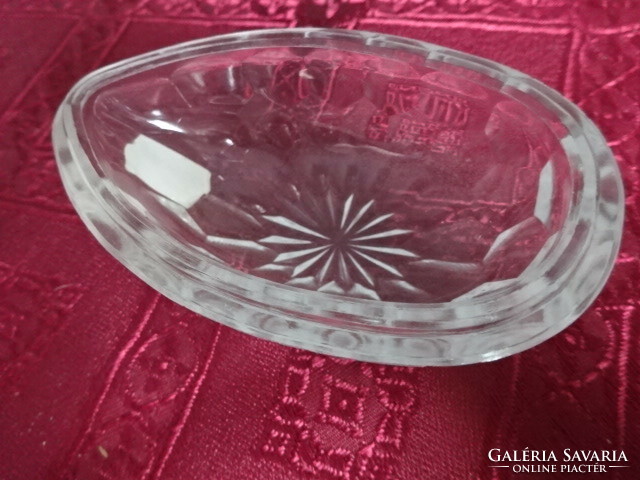 Glass bonbonnier top, internal size: 4.5 x 8.5 cm. He has!