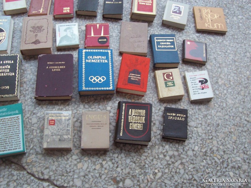 Minibook collection of rare pieces