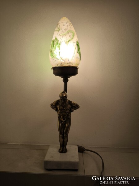 Art deco lamp