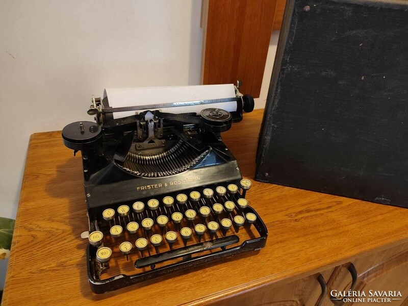 Frister & Rossmann senta qwertz typewriter typewriter